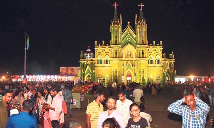 ಅತ್ತೂರು ಉತ್ಸವದಲ್ಲಿ ಜನಸಾಗರ: ಇನ್ನು ಒಂದು ದಿನ ಮಾತ್ರ ಬಾಕಿ