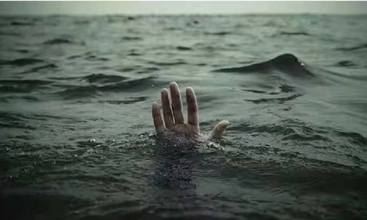 ಪತ್ನಿ ಜತೆ ಜಗಳ; ನಾಲ್ವರು ಮಕ್ಕಳನ್ನು ಕಾಲುವೆಗೆ ಎಸೆದ ಕ್ರೂರಿ ತಂದೆ ಬಂಧನ, 3 ಮಕ್ಕಳು ಪ್ರಾಣಾಪಾಯದಿಂದ ಪಾರು