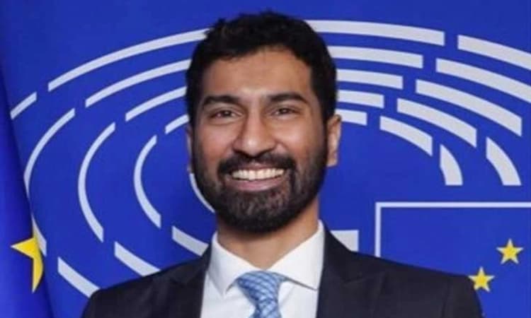 ಪ್ರಧಾನಿ ಮೋದಿ ಕುರಿತ ಬಿಬಿಸಿ ಡಾಕ್ಯುಮೆಂಟರಿ ನಿರ್ಬಂಧ ಸಮರ್ಥಿಸಿಕೊಂಡ ಅನಿಲ್ ಆ್ಯಂಟನಿ ಕೈಗೆ ಗುಡ್ ಬೈ!