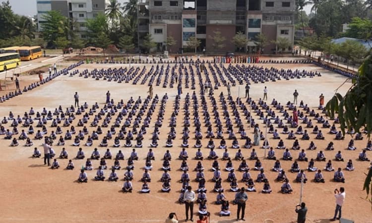 ವಂಡರ್ ಬುಕ್‌ ಆಫ್‌ ರೆಕಾರ್ಡ್ಸ್ ಇಂಟರ್‌ನ್ಯಾಷನಲ್ ಸಾಧನೆ ಮಾಡಿದ ವಿದ್ಯಾನಿಕೇತನ ಶಾಲಾಮಕ್ಕಳು