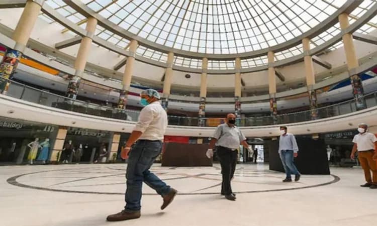 ಯುಪಿಯ ಈ ಮಾಲ್ ನಲ್ಲಿ ಬಡವರಿಗಾಗಿ ಉಚಿತ ಬಟ್ಟೆ ಮತ್ತು ಪರಿಕರಗಳ ಕೊಡುಗೆ