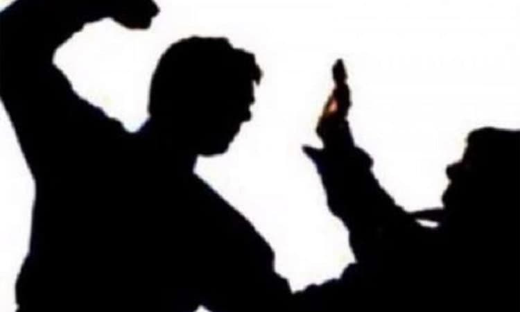 ಮಂಗಳೂರು: ಬಾಲಕಿಗೆ ಲೈಂಗಿಕ ಕಿರುಕುಳ ಕೊಟ್ಟ ಆರೋಪಿಗೆ ಥಳಿತ