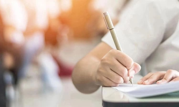 ಮಾ.31ರಿಂದ ಎಸ್ಸೆಸ್ಸೆಲ್ಸಿ ಪರೀಕ್ಷೆ ಪ್ರಾರಂಭ: ಇಲ್ಲಿದೆ ಪರಿಷ್ಕೃತ ವೇಳಾಪಟ್ಟಿ..