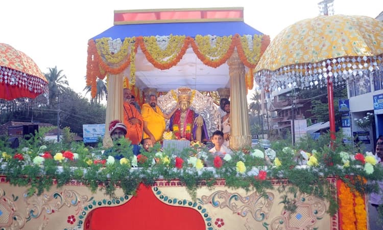 ಭಗವಾನ್‌ ಶ್ರೀ ನಿತ್ಯಾನಂದ ಸ್ವಾಮಿಗಳ ಪಂಚಲೋಹ ವಿಗ್ರಹದ ಶೋಭಾಯಾತ್ರೆ