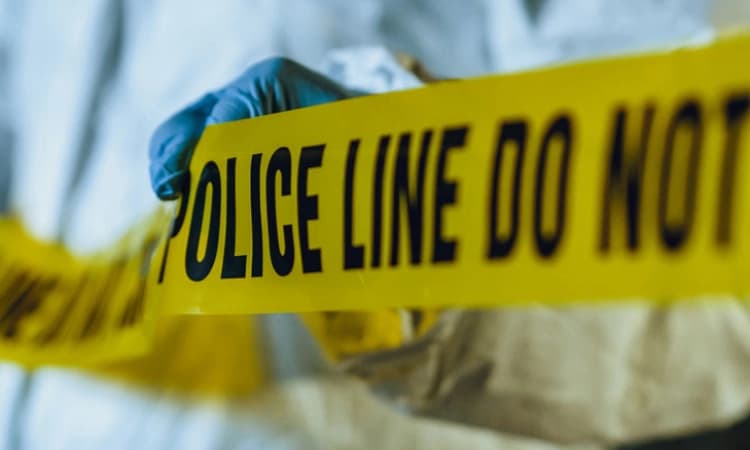 ರಾತ್ರಿ ಊಟ ಮಾಡಿ ಮಲಗಿದ್ದ ಫೋಟೋಗ್ರಾಫರ್ ಬೆಳಗಾಗುತ್ತಲೇ ಭೀಕರ ಹತ್ಯೆ