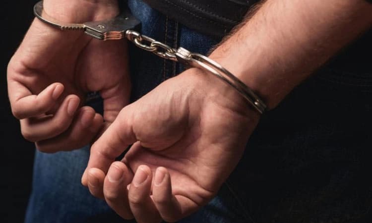 ಬಾಕಿ ಹಣ ಕೇಳಿದ್ದಕ್ಕೆ ಅಂಗಡಿ ಮಾಲೀಕನ ಮೇಲೆ ಹಲ್ಲೆ