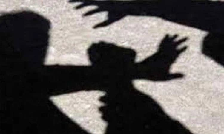 ವಿಟ್ಲ:ವಿದ್ಯಾರ್ಥಿನಿ ಜತೆ ಮಾತು: ವಿದ್ಯಾರ್ಥಿ ಮೇಲೆ ಹಲ್ಲೆ