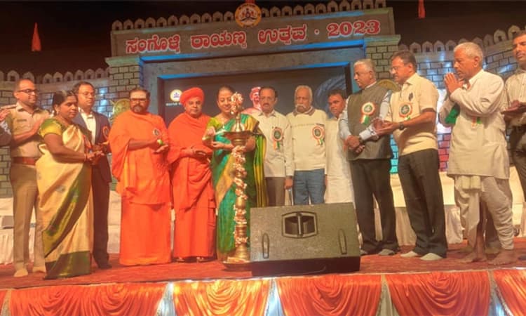 ಸಂಗೊಳ್ಳಿ ರಾಯಣ್ಣನ ಕೀರ್ತಿ ಅಜರಾಮರ: ಸಂಸದೆ ಮಂಗಲಾ ಅಂಗಡಿ