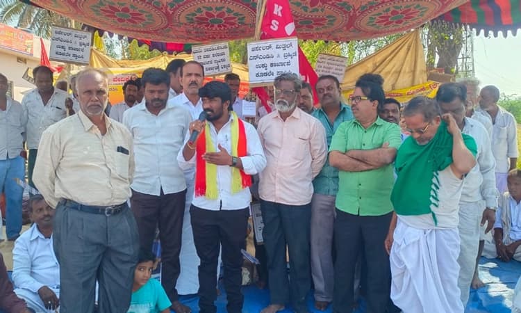 ಹೋರಾಟಕ್ಕೆ ಬೆಂಬಲ ಸೂಚಿಸಿ ರೈತರಿಗೆ ನ್ಯಾಯ ಕೊಡಿಸದಿದ್ದರೆ ಹೆದ್ದಾರಿ ಬಂದ್, ಚುನಾವಣೆ ಬಹಿಷ್ಕಾರ