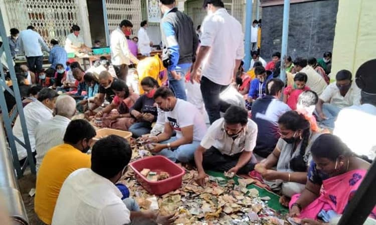 ಘಾಟಿ ಕ್ಷೇತ್ರದ ಶ್ರೀಸುಬ್ರಹ್ಮಣ್ಯ ಸ್ವಾಮಿಗೆ ಪ್ರೇಮ ನಿವೇದನೆ ಮಾಡಿದ ಪ್ರೇಮಿ!