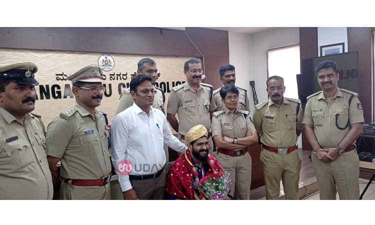 ಮಂಗಳೂರು ಪೊಲೀಸ್ ಆಯುಕ್ತರ ಕಚೇರಿಗೆ ಭೇಟಿ ನೀಡಿದ ಬಿಗ್ ಬಾಸ್ ವಿನ್ನರ್ ರೂಪೇಶ್ ಶೆಟ್ಟಿ