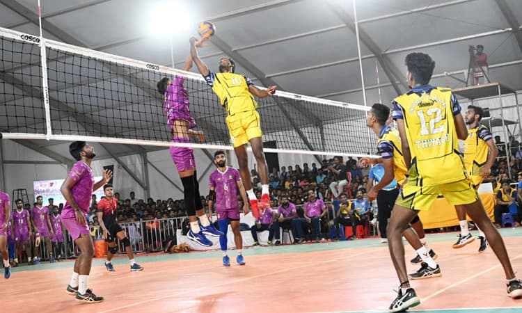 ವಾಲಿಬಾಲ್‌: ಮಂಗಳೂರು ವಿಶ್ವವಿದ್ಯಾನಿಲಯ ಸೆಮಿ ಫೈನಲ್‌ಗೆ ಲಗ್ಗೆ 