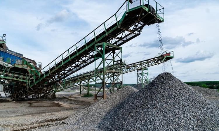 ಜಲ್ಲಿ ಪೂರೈಕೆ ಸ್ಥಗಿತ… ಕಟ್ಟಡ ನಿರ್ಮಾಣ ಕಾಮಗಾರಿ ಸ್ಥಗಿತ: ಮಹಾಬಲ ಕೊಟ್ಟಾರಿ