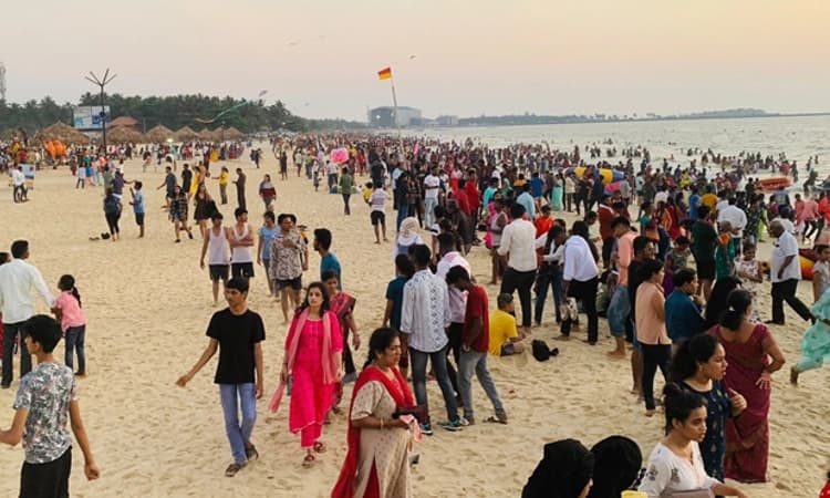 ಕ್ರಿಸ್ಮಸ್‌ ರಜೆ, ವಾರಾಂತ್ಯ, ಹೊಸ ವರ್ಷಕ್ಕೆ ಸ್ವಾಗತ:  ಪ್ರವಾಸಿ ತಾಣಗಳಲ್ಲಿ ಜನಸಾಗರ