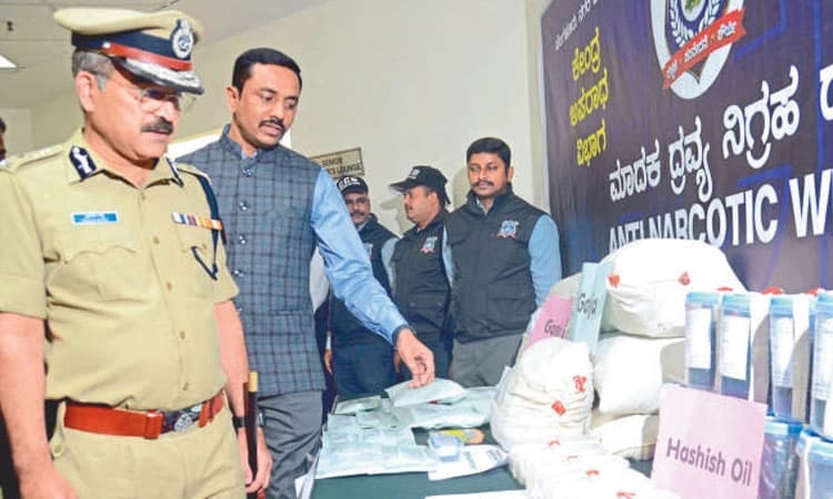 ಹೊಸ ವರ್ಷಕ್ಕೆ ಸೇಲ್‌ಗೆ ತಂದಿದ್ದ ಡ್ರಗ್ಸ್‌  ಜಪ್ತಿ  