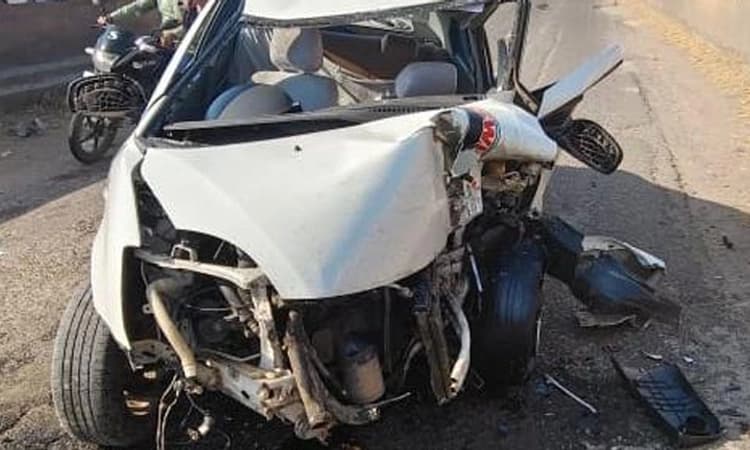 ಹುಣಸಗಿ: ಕಾಲುವೆ ಸೇತುವೆಗೆ ಕಾರು ಢಿಕ್ಕಿಯಾಗಿ ಸ್ಥಳದಲ್ಲೇ ಇಬ್ಬರು ಸಾವು