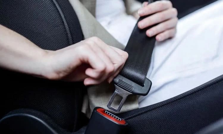 ಸೀಟ್‌ಬೆಲ್ಟ್ ಇಲ್ಲದೆ 16 ಸಾವಿರ ಸಾವು : ಕೇಂದ್ರ ಸಾರಿಗೆ ಇಲಾಖೆ