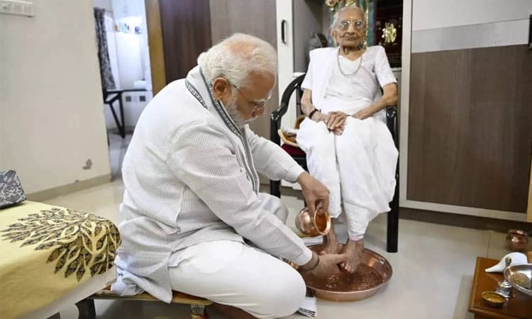 ಪ್ರಧಾನಿ ಮೋದಿ ತಾಯಿ ಹೀರಾಬೆನ್ ಮೋದಿ ನಿಧನ