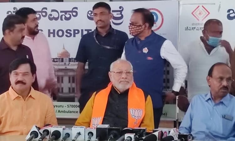 ಕರ್ನಾಟಕದ ಜನತೆ ಅನುಕಂಪ ತೋರಿಸಿದ್ದಾರೆ, ಧನ್ಯವಾದಗಳು: ಮೋದಿ ಸಹೋದರ ಪ್ರಹ್ಲಾದ ಮೋದಿ