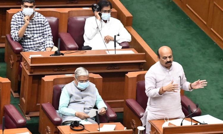 ಕೈಗಾರಿಕೆಗಳಿಗೆ ಜಮೀನು: ಭೂ ಲೆಕ್ಕ ಪರಿಶೋಧನೆಗೆ ಆದೇಶ