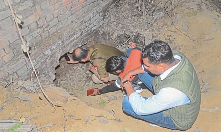 10 ಅಡಿ ಸುರಂಗ ಕೊರೆದು ಬ್ಯಾಂಕ್‌ ದೋಚಿದರು!