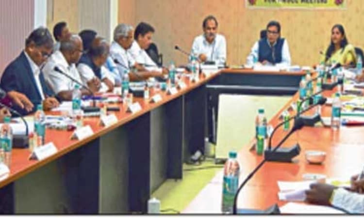 ಹುಬ್ಬಳ್ಳಿ: ಸರಕು ಸಾಗಣೆಯಿಂದ 2500 ಕೋಟಿ ಆದಾಯ