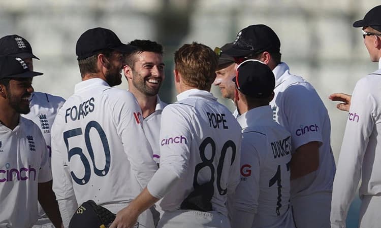 ಇಂಗ್ಲೆಂಡ್ ಗೆ ಸರಣಿ: ಮೊದಲ ಬಾರಿಗೆ ತವರಿನಲ್ಲಿ ವೈಟ್ ವಾಶ್ ಅವಮಾನಕ್ಕೆ ಸಿಲುಕಿದ ಪಾಕ್