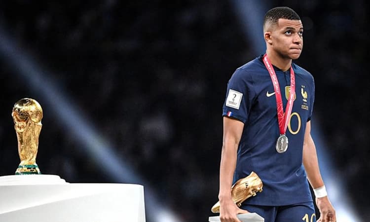 ಪಂದ್ಯ ಸೋತರೂ ವಿಶ್ವದ ಹೃದಯ ಗೆದ್ದ ಕಿಲಿಯನ್ ಎಂಬಪ್ಪೆ ಎಂಬ ಮೋಡಿಗಾರ