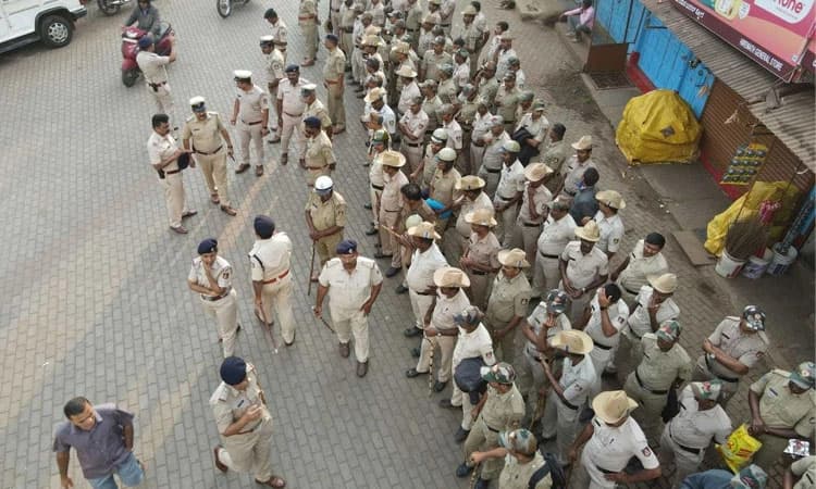 ಚಳಿಗಾಲ ಅಧಿವೇಶನಕ್ಕೆ ಪ್ರತಿಭಟನೆ ಬಿಸಿ