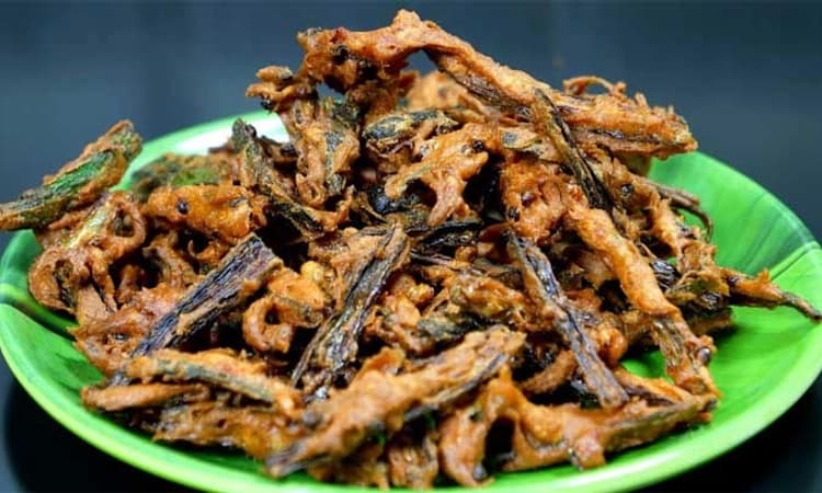 ಮನೆಯಲ್ಲೇ ಮಾಡಬಹುದಾದ ಕೆಲವು ಕುರುಕಲು ತಿಂಡಿಯ ರೆಸಿಪಿಗಳು ಇಲ್ಲಿವೆ…