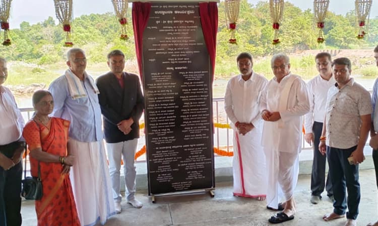 ಧರ್ಮಸ್ಥಳದ ನವೀಕೃತ ಸ್ನಾನಘಟ್ಟ ಉದ್ಘಾಟಿಸಿದ ಸಚಿವ ಆನಂದ್ ಸಿಂಗ್
