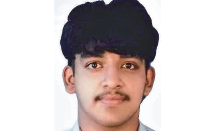 ಕತ್ತು ಕೊಯ್ದುಕೊಂಡು ಆತ್ಮಹತ್ಯೆ