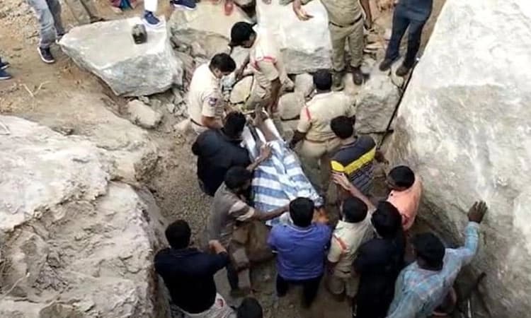 ಮೂರು ದಿನಗಳಿಂದ ಬಂಡೆಗಳೆಡೆಯಲ್ಲಿ ಬಿದ್ದವನ ರಕ್ಷಣೆ