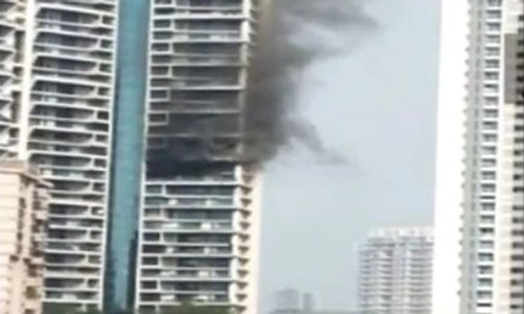 ಮುಂಬಯಿ: 61 ಅಂತಸ್ತಿನ ಕಟ್ಟಡದಲ್ಲಿ ಅಗ್ನಿ ಅನಾಹುತ