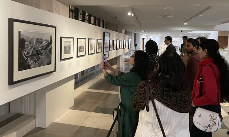 ದೇಶಕ್ಕೆ ಸ್ವಾತಂತ್ರ್ಯ ಲಭಿಸಿ 75 ವರ್ಷ ಪೂರ್ಣ: ಲಂಡನ್‌ನಲ್ಲಿ ಹಂಪಿ ಫೋಟೋ ಪ್ರದರ್ಶನ