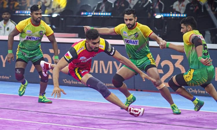 ಪ್ರೊ ಕಬಡ್ಡಿ: ಭರತ್‌ ಬೊಂಬಾಟ್‌ ಆಟ; ಬೆಂಗಳೂರು ಬುಲ್ಸ್‌ ಗೆಲುವು