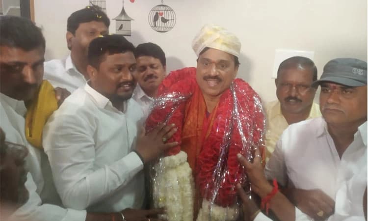 ಗಂಗಾವತಿಯಲ್ಲಿ ಜನಾರ್ಧನ ರೆಡ್ಡಿ ಟೆಂಪಲ್ ರನ್