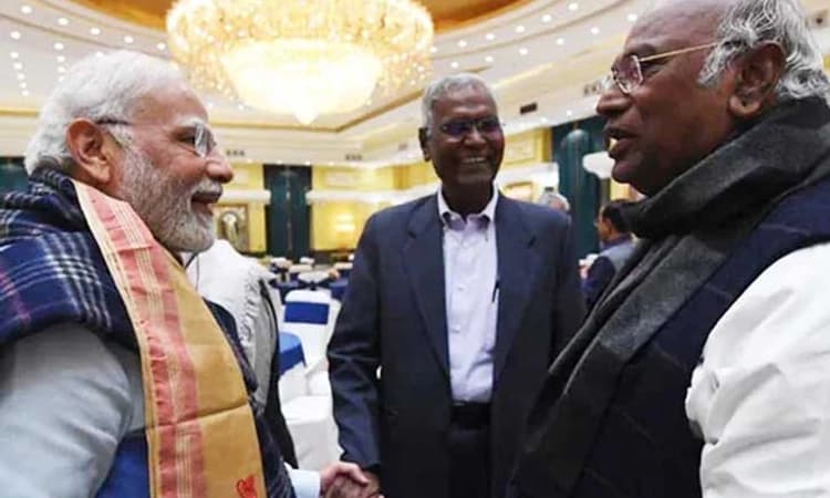 ಸರ್ವಪಕ್ಷ ಸಭೆ; ಖರ್ಗೆ, ಕೇಜ್ರಿವಾಲ್ ಸೇರಿ ವಿಪಕ್ಷ ಮುಖಂಡರ ಜತೆ ಪ್ರಧಾನಿ ಮೋದಿ ಕುಶಲೋಪರಿ