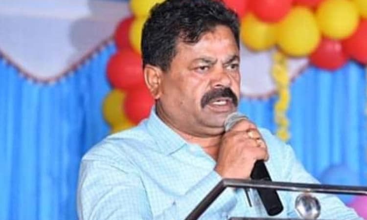 ಹಗರಣ ಮಾಡಿದವರಿಗೆ,ವಿಷಬೀಜ ಬಿತ್ತಿದವರಿಗೆ ಸ್ಥಾನ ನೀಡಿದ್ದಾರೆ: ದಿಲ್ಲಿಗೆ ಹೊರಟ ರೇಣುಕಾಚಾರ್ಯ