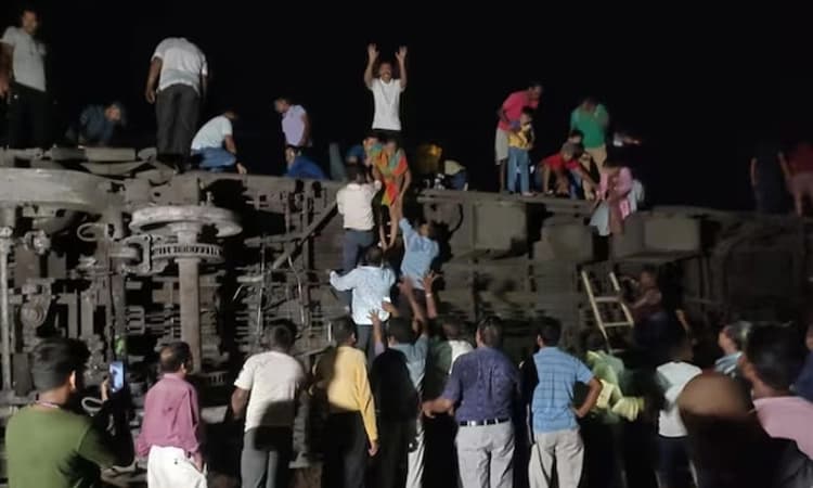 Train ಅವಘಡ; ಬಾಲಸೋರ್ ನಲ್ಲಿ ಎಕ್ಸ್‌ಪ್ರೆಸ್ ರೈಲು ಗೂಡ್ಸ್ ರೈಲಿಗೆ ಢಿಕ್ಕಿ