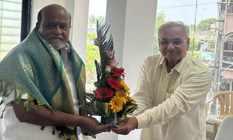 ಕಲಬುರಗಿ-ಯಾದಗಿರಿ ಡಿಸಿಸಿ ಬ್ಯಾಂಕ್ ಹಂಗಾಮಿ ಅಧ್ಯಕ್ಷರಾಗಿ ಸುರೇಶ ಸಜ್ಜನ್