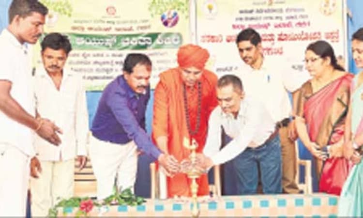 ನರಗುಂದ: ಆಯುರ್ವೇದದಲ್ಲಿದೆ ಪರಿಣಾಮಕಾರಿ ಚಿಕಿತ್ಸೆ