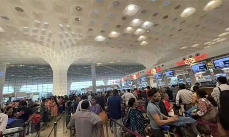 Mumbai; ಮುಂಬೈ ವಿಮಾನ ನಿಲ್ದಾಣ-ಬ್ಯಾಗ್‌ ನಲ್ಲಿ ಬಾಂಬ್‌ ಇದೆ ಎಂದು ಭೀತಿ ಹುಟ್ಟಿಸಿದ ಮಹಿಳೆ!