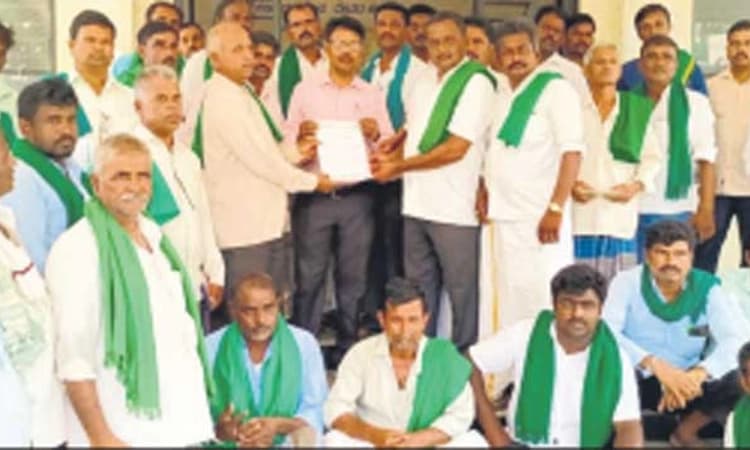 ಬ್ಯಾಡಗಿ- ಕೃಷಿ ಕಾನೂನು ಹಿಂಪಡೆದು-ಡಿಸಿಸಿ ಬ್ಯಾಂಕ್‌ ಸ್ಥಾಪಿಸಿ;ಮಲ್ಲಿಕಾರ್ಜುನ