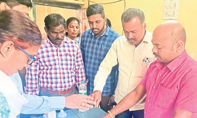 ಟೀಸಿ ನೀಡಲು ಲಂಚ ಸ್ವೀಕರಿಸಿದ ಪ್ರಾಂಶುಪಾಲ ಲೋಕಾಯುಕ್ತ ಬಲೆಗ