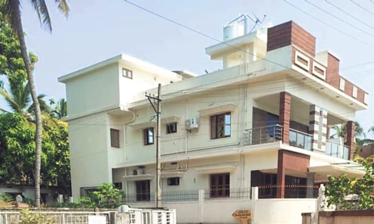 ಉಡುಪಿ: ಅಧಿಕಾರಿಗಳ ಮನೆಯಲ್ಲಿ ಲೋಕಾಯುಕ್ತ ಶೋಧ