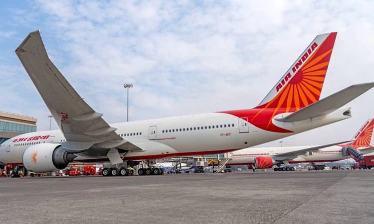 New Delhi: ಏರ್ ಇಂಡಿಯಾ ಸಿಬ್ಬಂದಿ ಮೇಲೆ ಪ್ರಯಾಣಿಕನಿಂದ ಹಲ್ಲೆ…