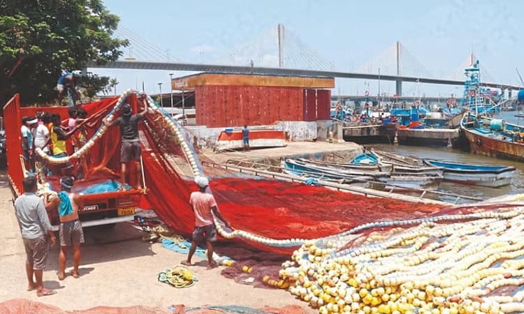 ಪಣಜಿ: ಜೂನ್ 1ರಿಂದ ಮೀನುಗಾರಿಕೆ ನಿಷೇಧ… ದಡ ಸೇರುತ್ತಿವೆ ಬೋಟುಗಳು