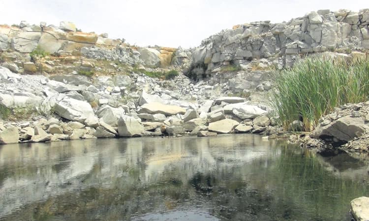 ಮೃತ್ಯು ಕೂಪವಾಗಿ ಪರಿಣಮಿಸಿದ ಕಲ್ಲಿನ ಕ್ವಾರಿ