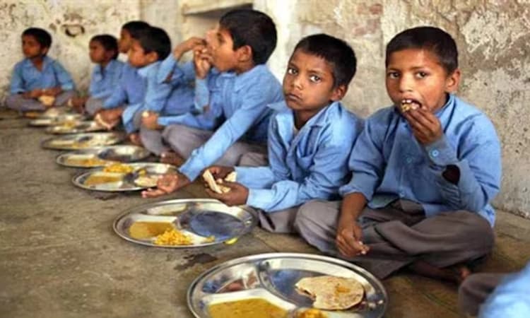 West Bengal: ಮಧ್ಯಾಹ್ನದ ಬಿಸಿ ಊಟದಲ್ಲಿ ಹಲ್ಲಿ ಪತ್ತೆ… 35 ಮಕ್ಕಳು ಅಸ್ವಸ್ಥ